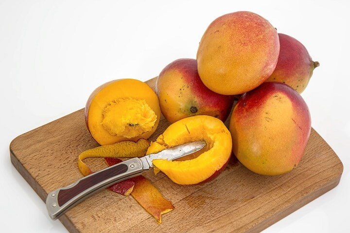 Mango schälen