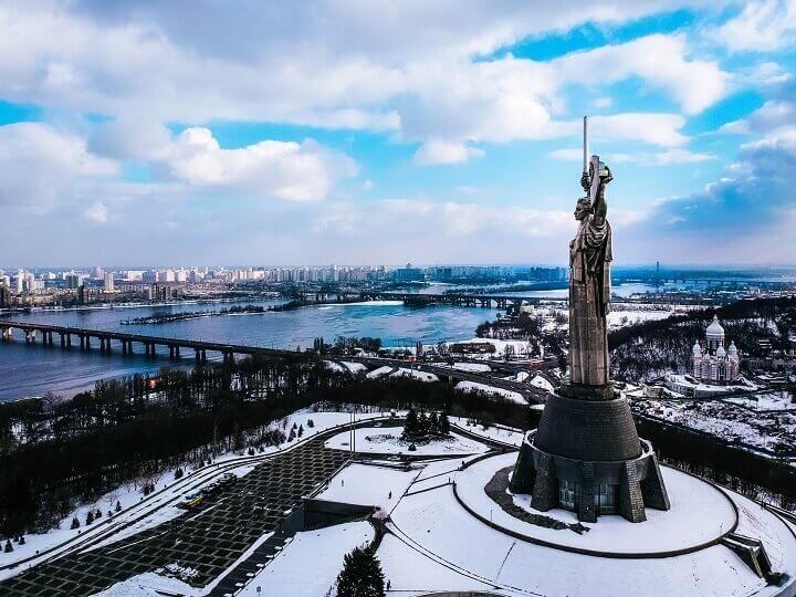Mutter Heimat Statue Kiew